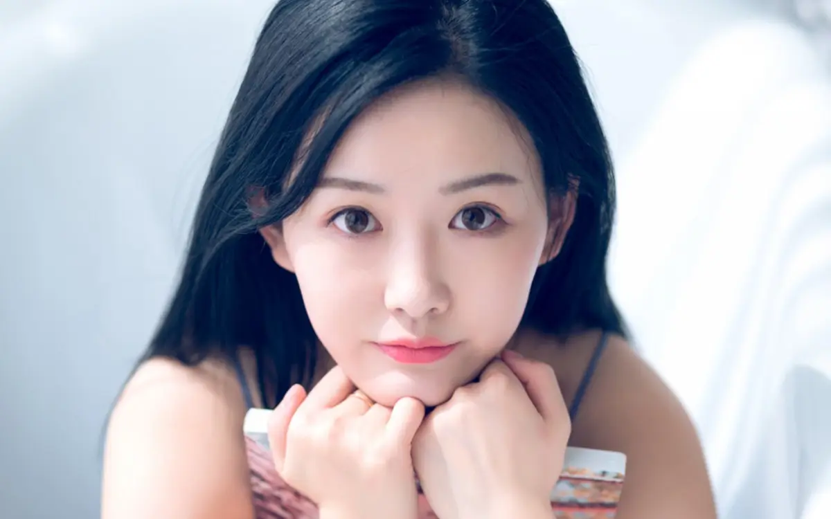 海宁哈尔滨私人伴游燕子