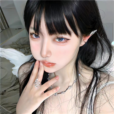 海宁伴游女生孛安春的资料