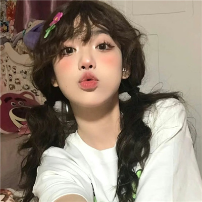 海宁伴游女生卞寄蕾的资料